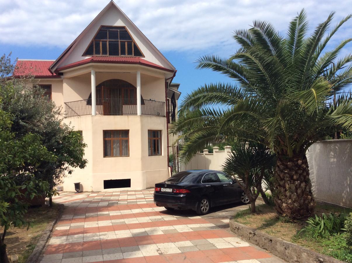 Guest House Dali Gagra Bagian luar foto