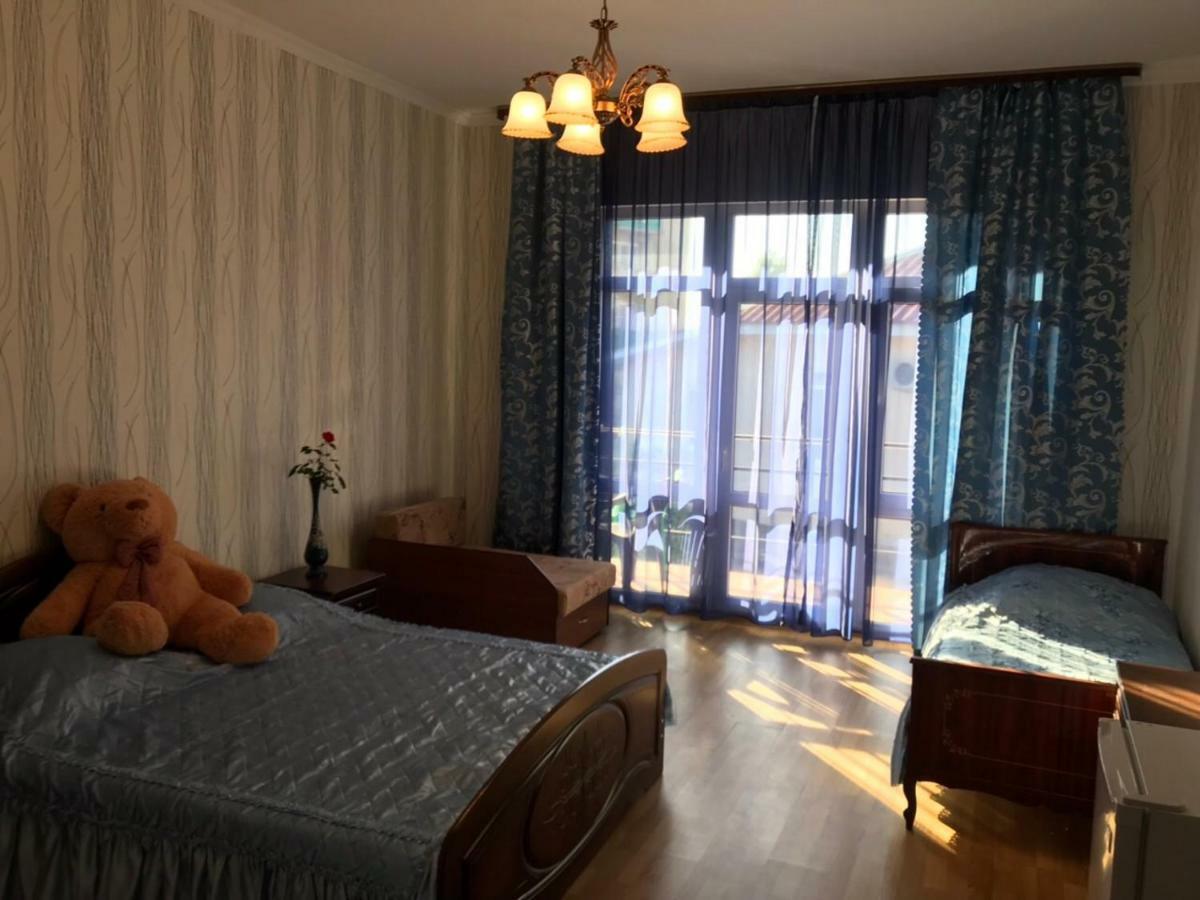 Guest House Dali Gagra Bagian luar foto